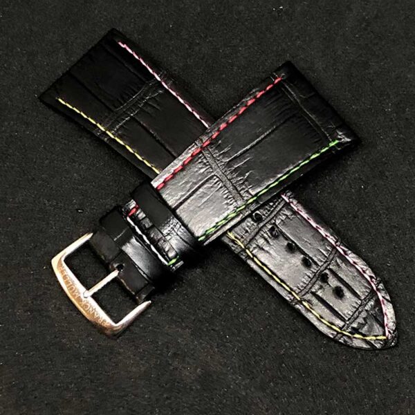 Черный ремешок на часы Franck Muller из крокодила с разноцветной прошивкой