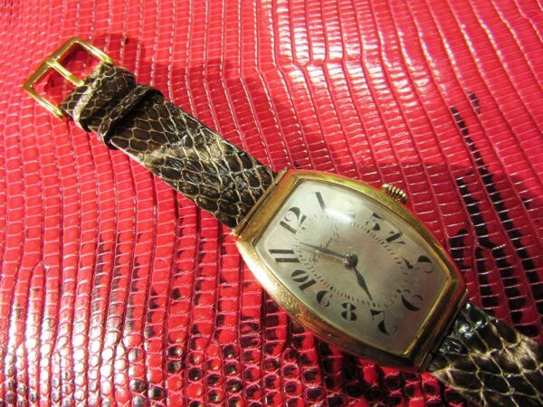 Женский моно ремешок для часов Moser из кожи змеи серо коричневого цвета 18 на 18 мм